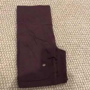 Lululemon vine short leggings